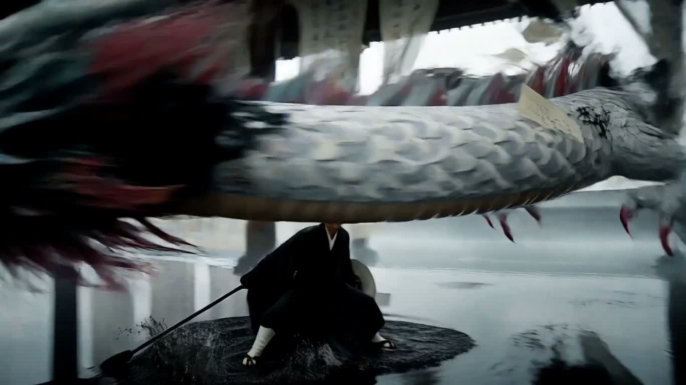墨の僧と紙の龍:雨夜の法陣