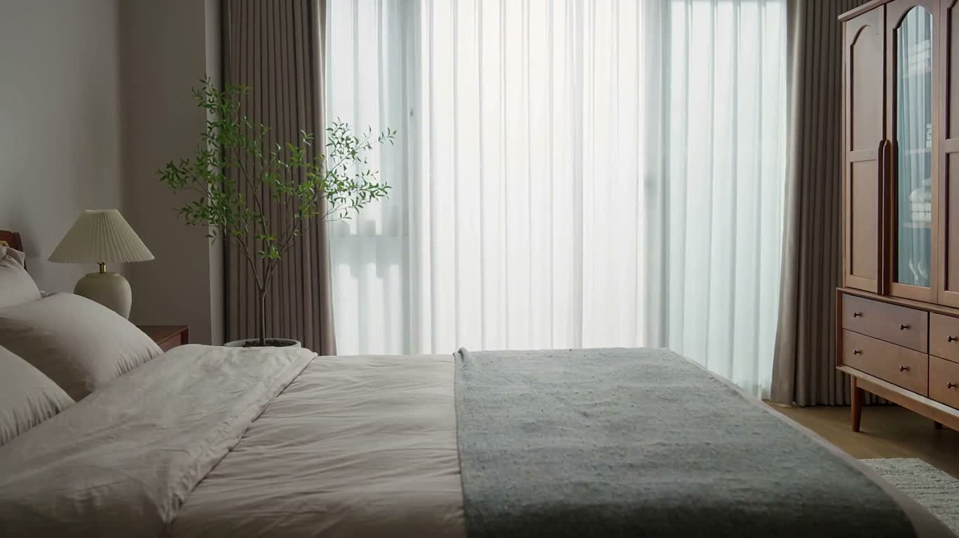 Se changer tranquillement dans une chambre paisible