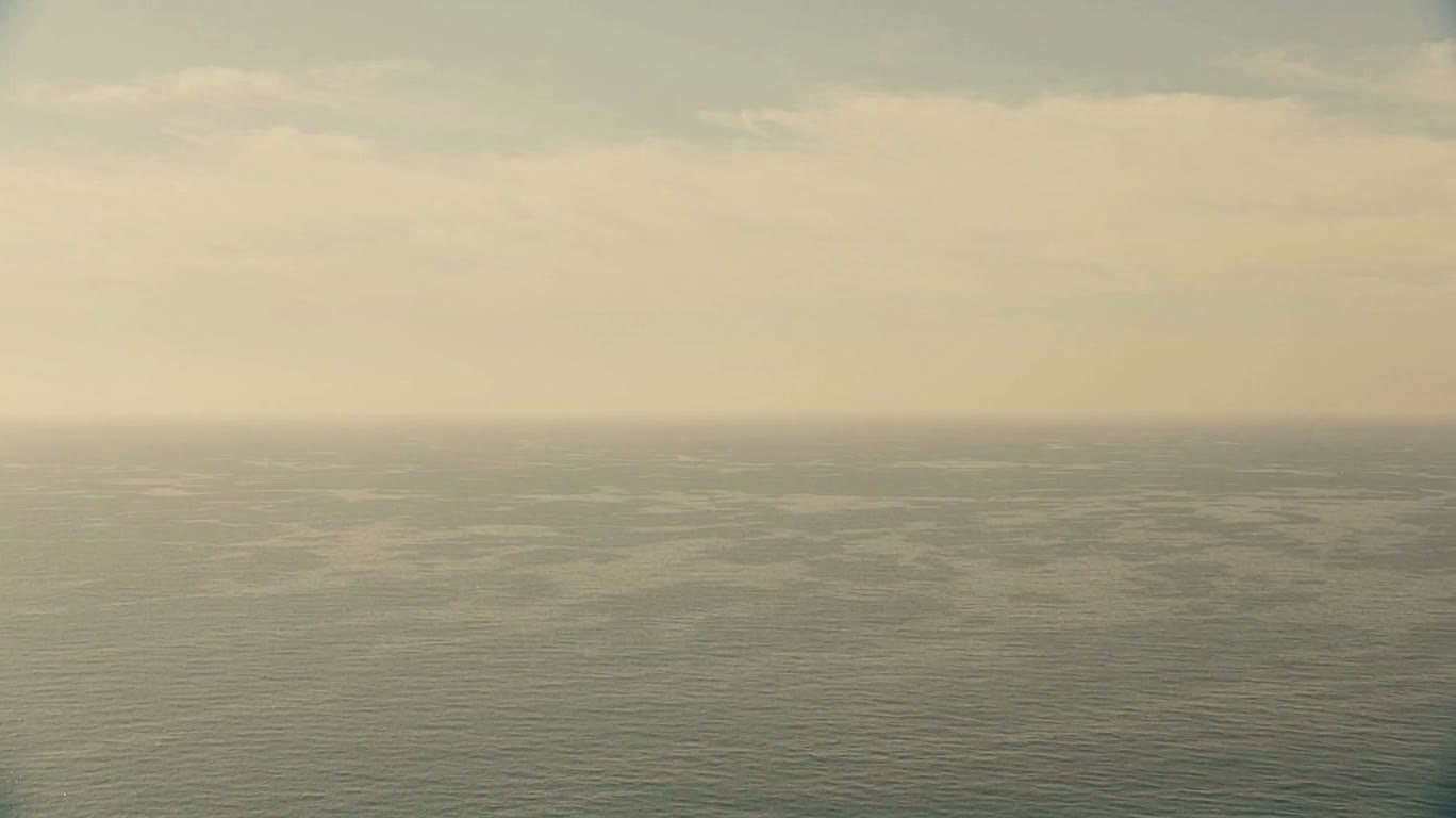 海雾中的浮空遗迹 — AI video creation
