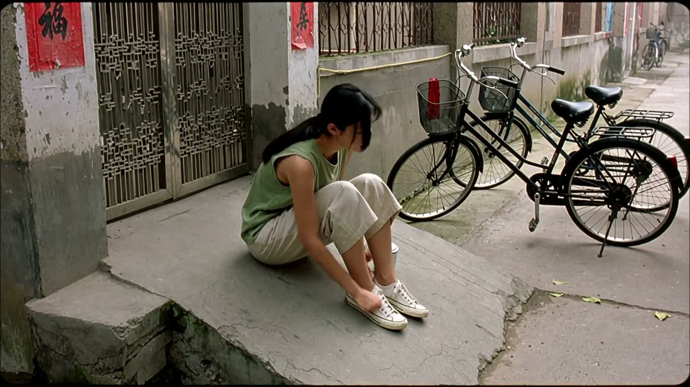 路地裏の夏の一日