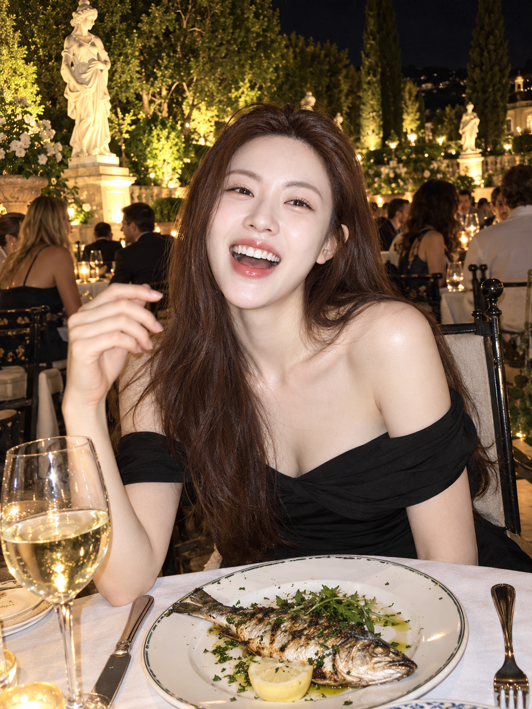 Dîner d'été européen : instantanés de mode de femmes d'Asie de l'Est