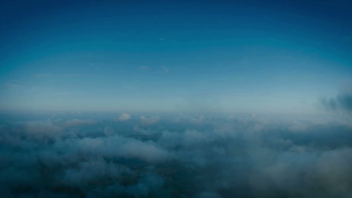 Đảo bay trong biển mây