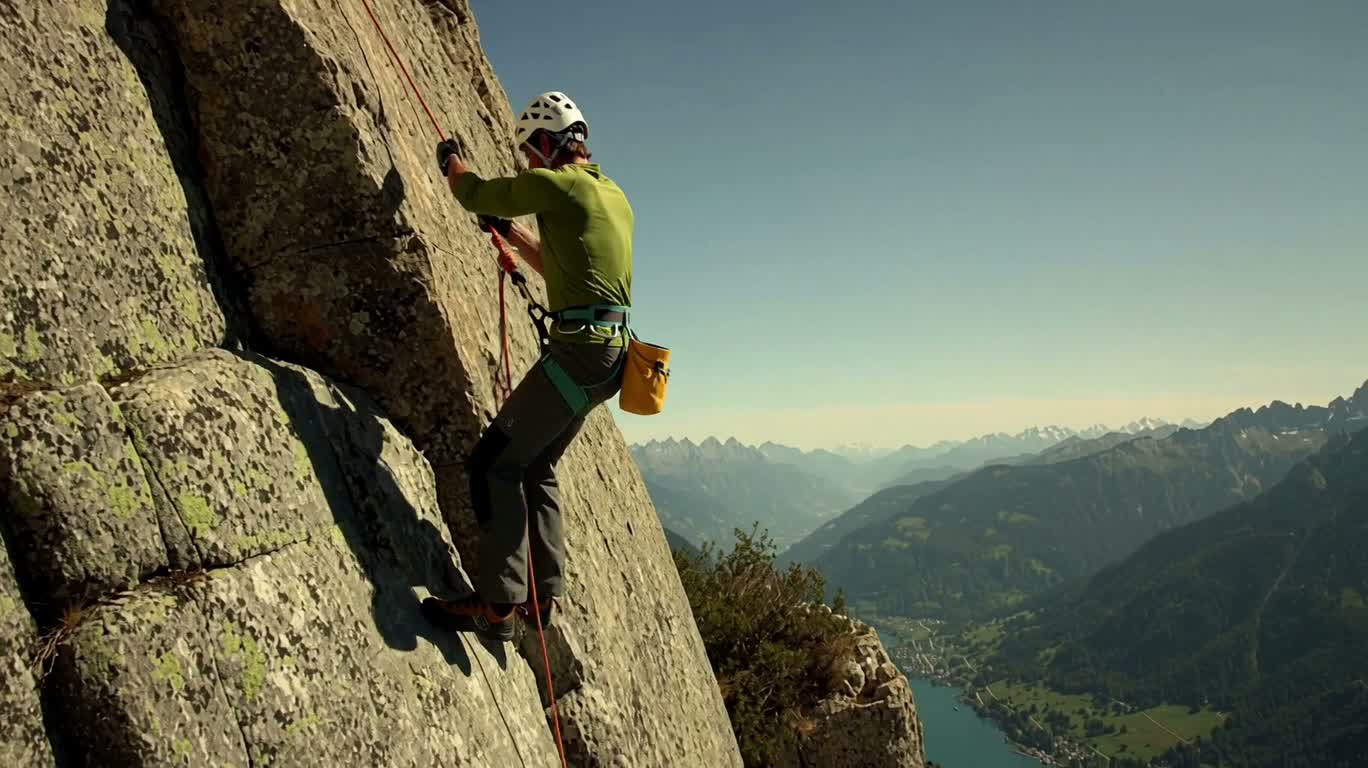 Cliff Rappelling Adventure