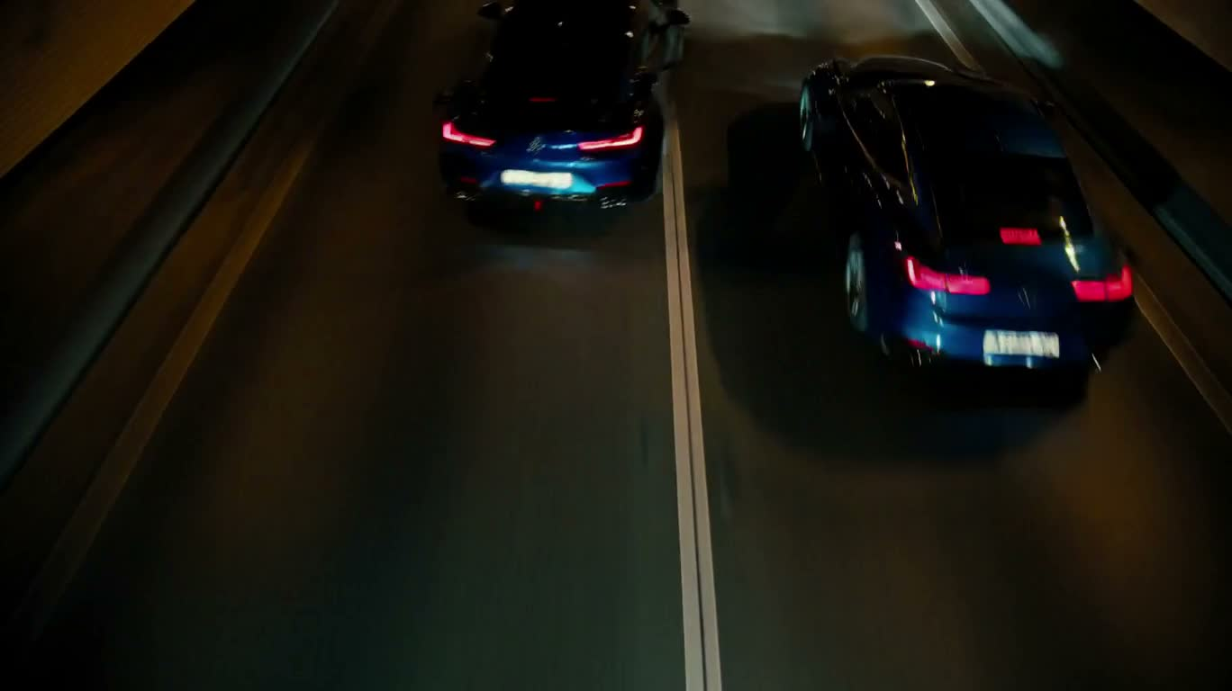 Neon Tunnel Chase