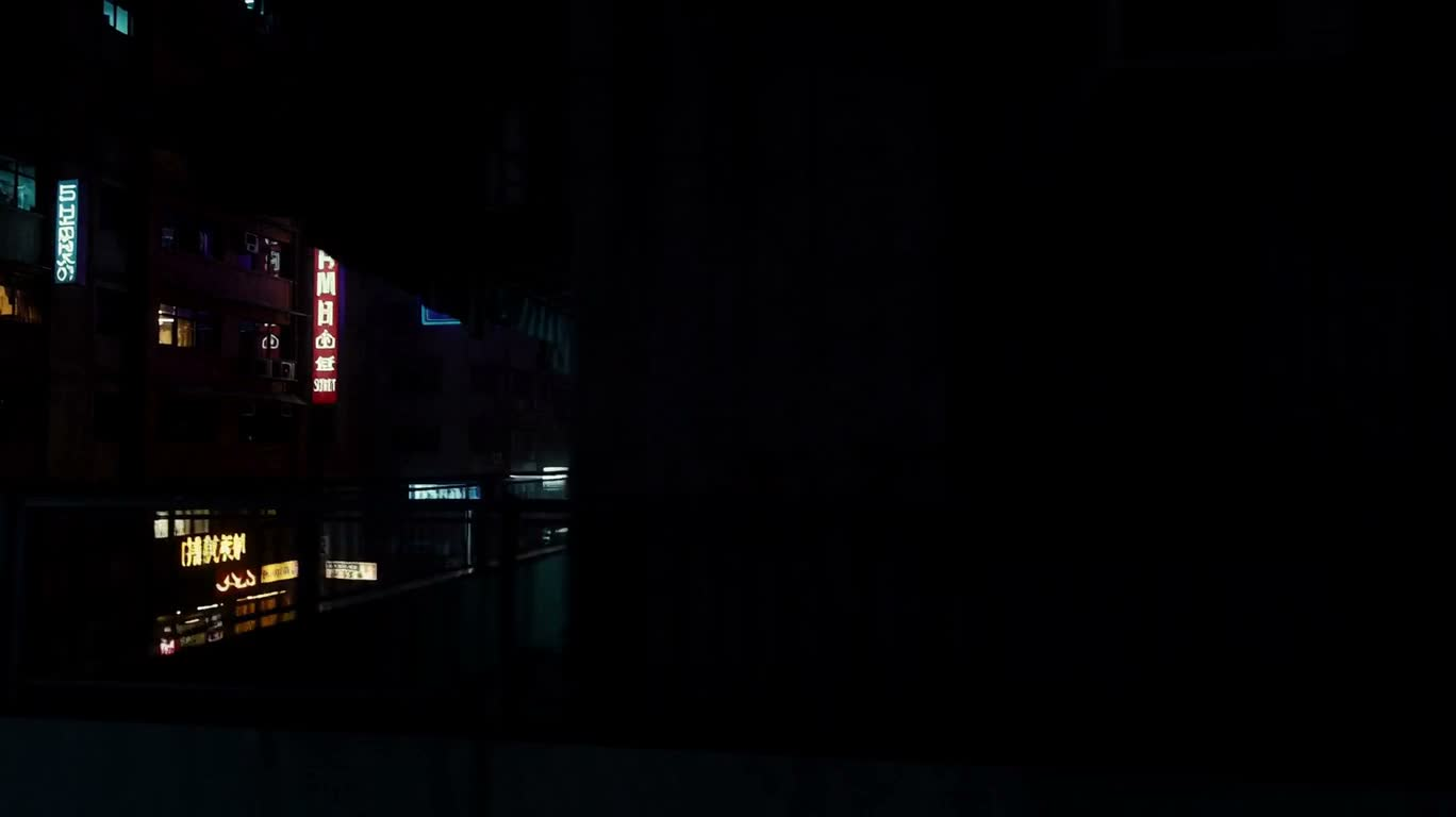霓虹故障都市 — AI video creation