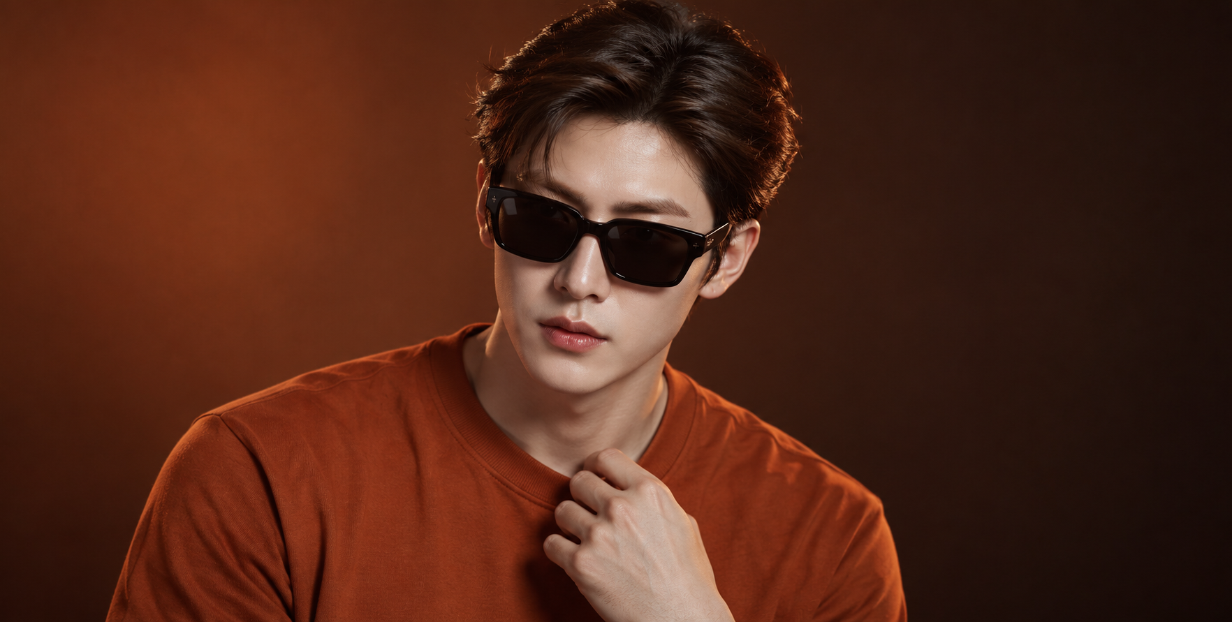 녹슨 오렌지와 코코아 톤의 패션 남성 초상화