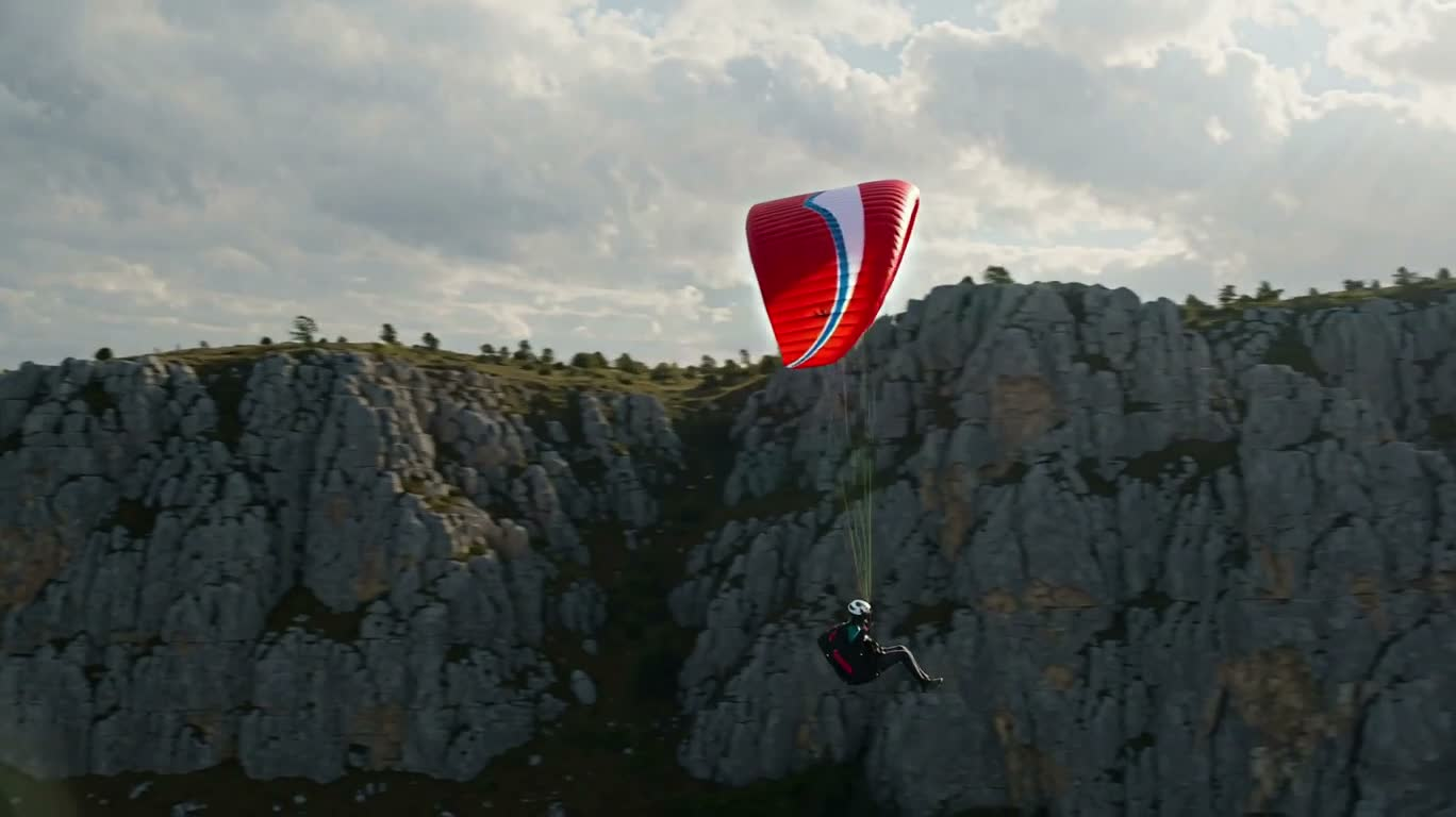 Gliding Above the Cliffs
