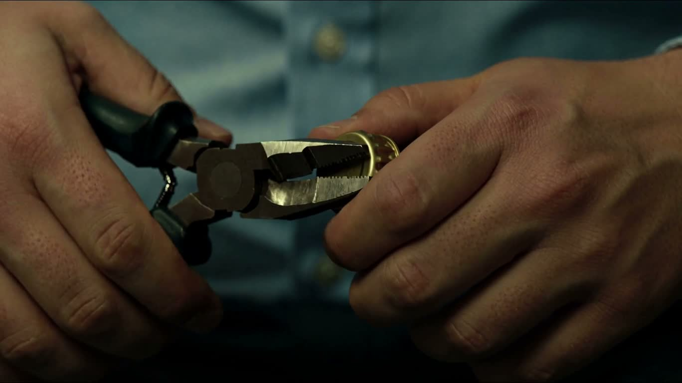 Prying Open a Metal Bottle Cap
