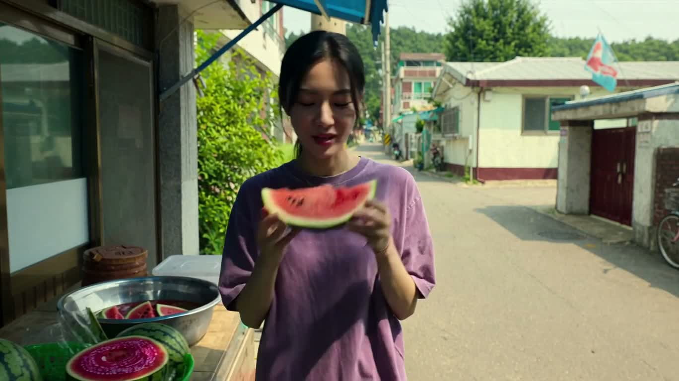 Dưa hấu ở góc ngõ và mùa hè