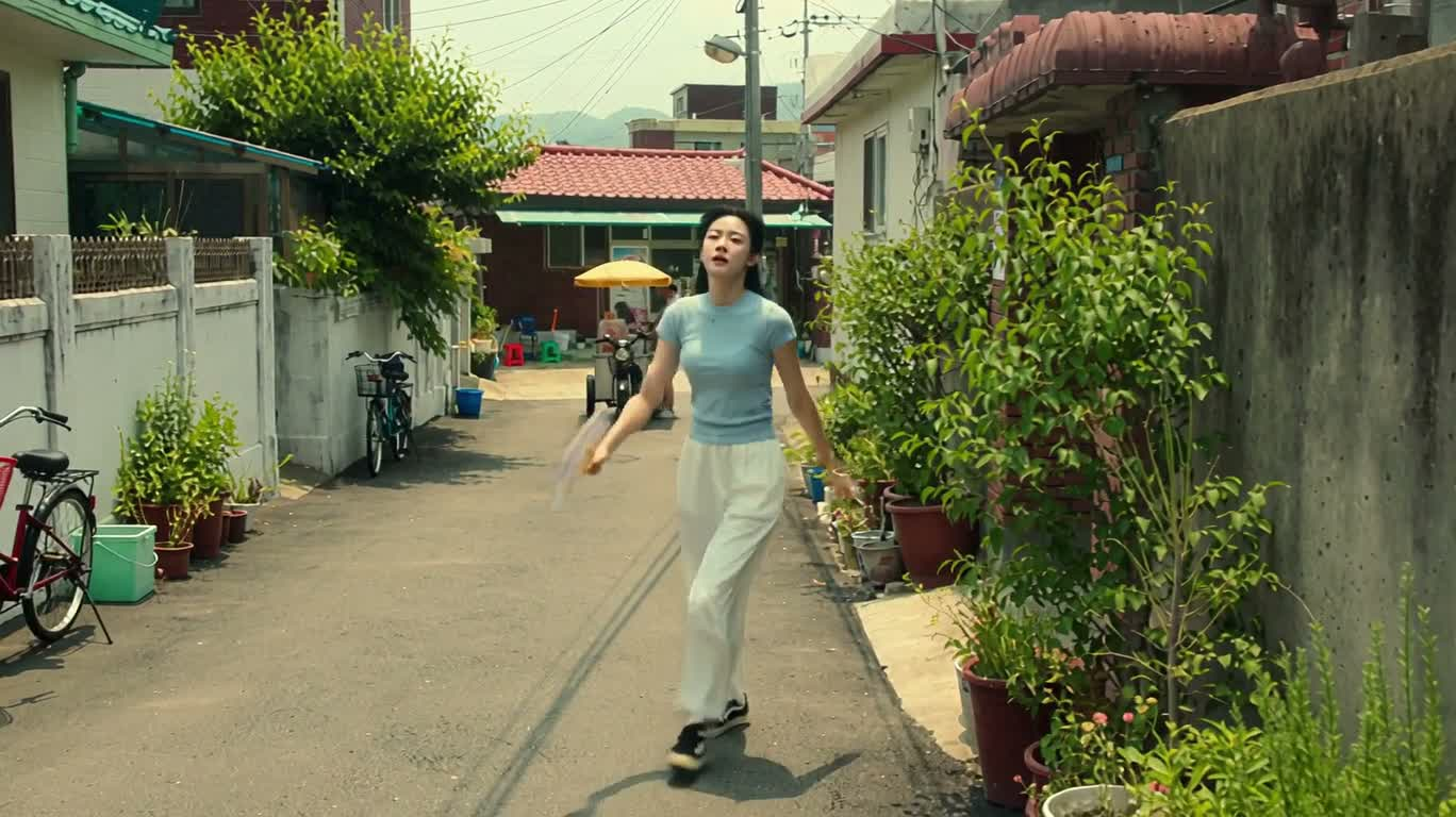 Chuyện nhỏ mùa hè bên xe kem đầu ngõ