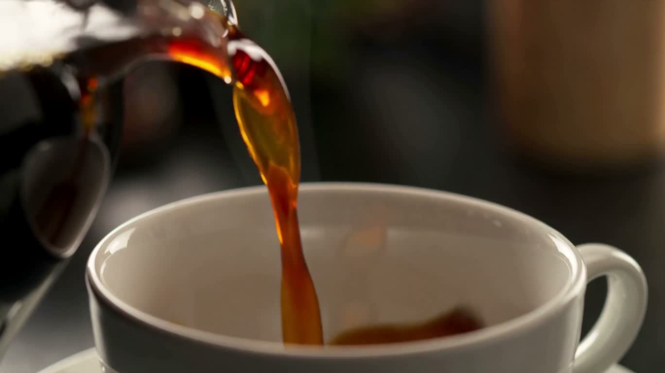 暖意咖啡入杯