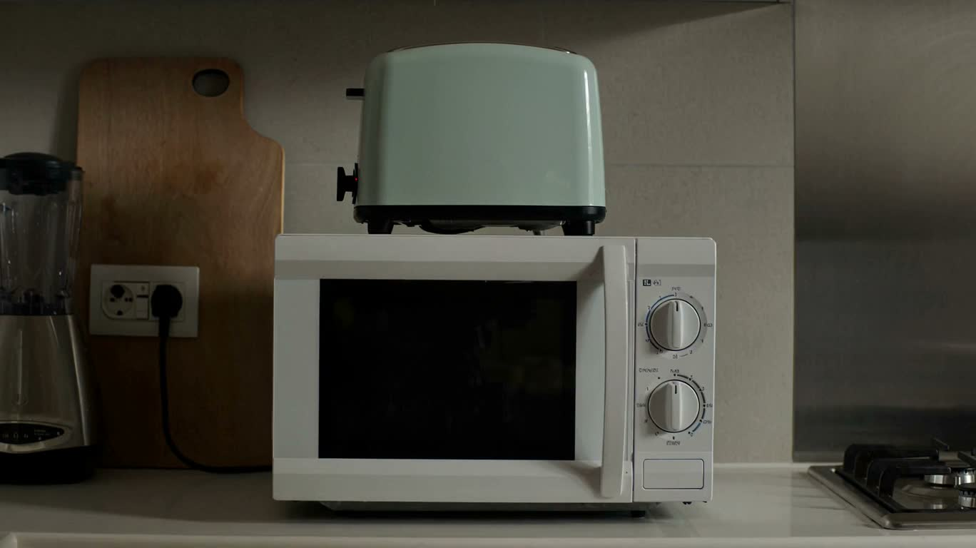 Grille-pain sur le micro-ondes