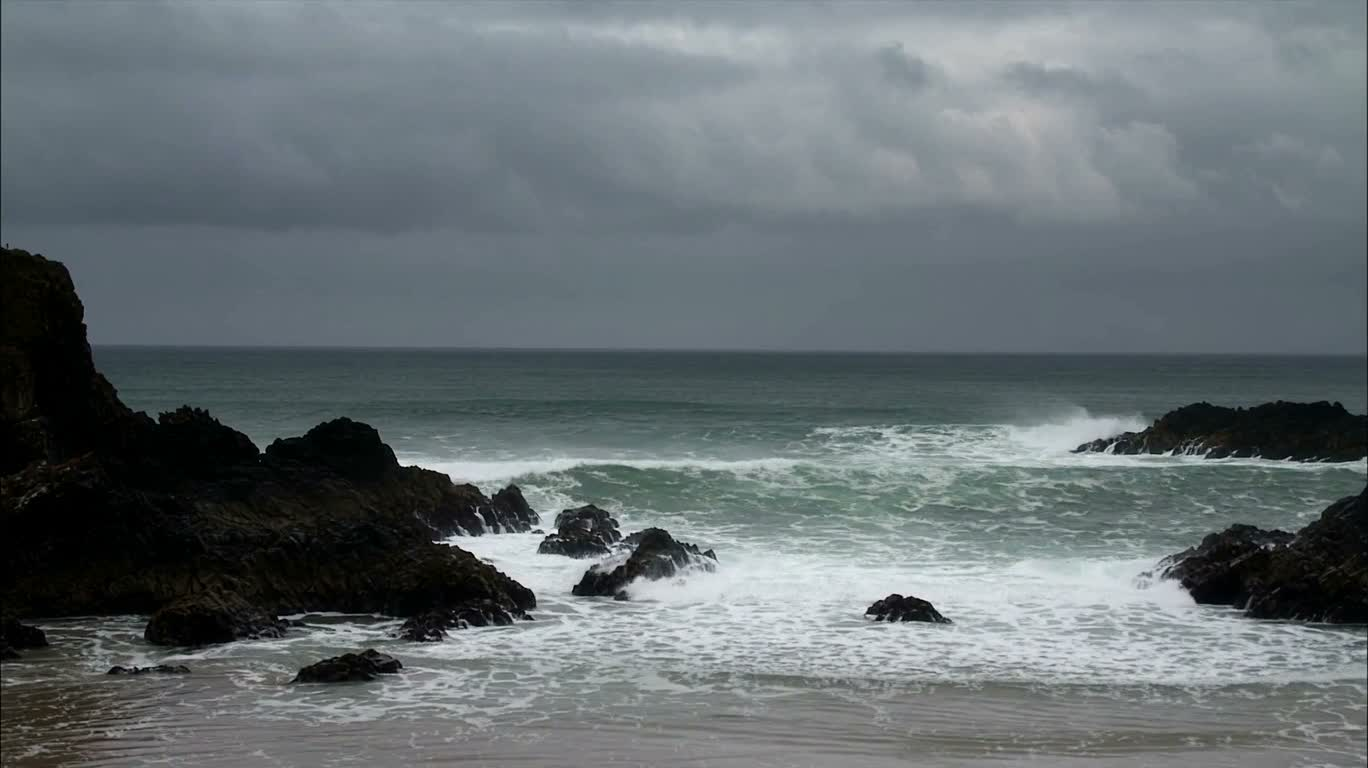 Giant Waves on a Stormy Coast