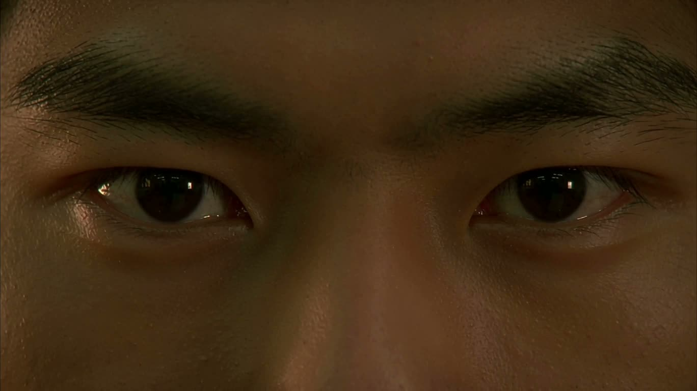 Thu xa trong ánh nhìn