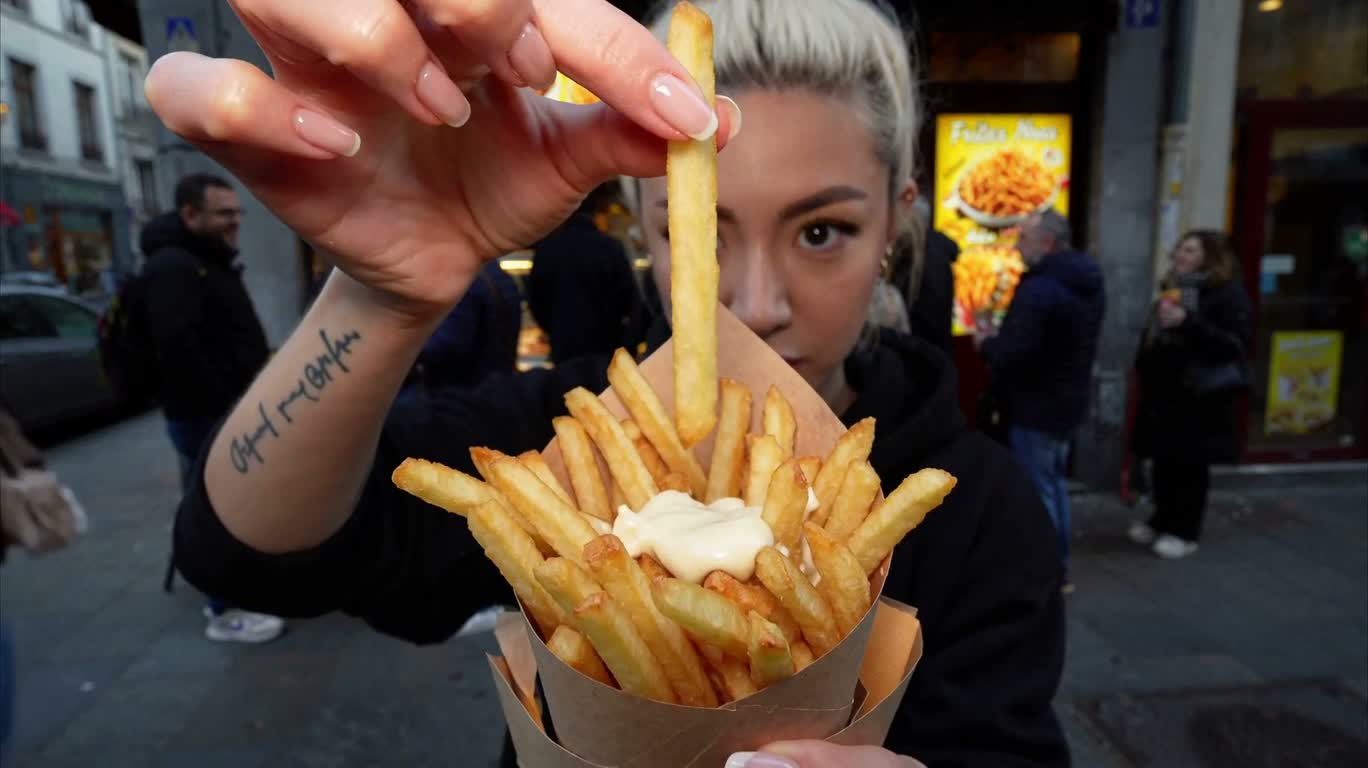 Lễ thánh khoai tây chiên Bruxelles