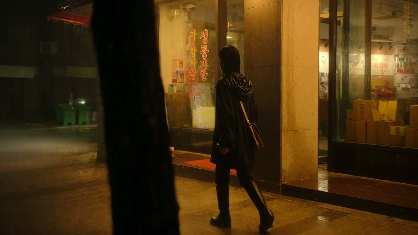 Chase and Standoff on a Rainy Night Street