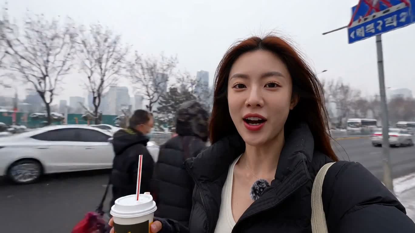 冬の雪、街路と灯り:三都市の旅 — AI video creation