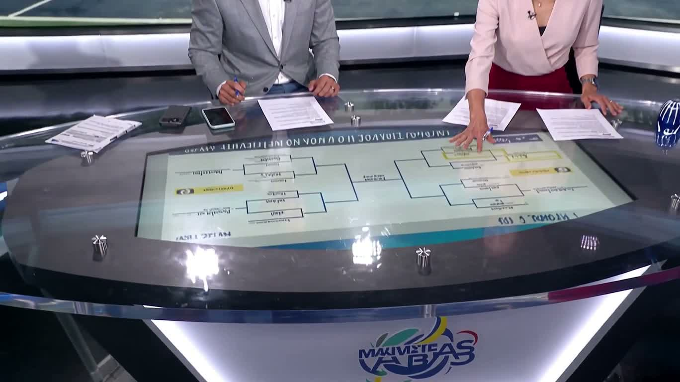 Студия после матча из-за дождя