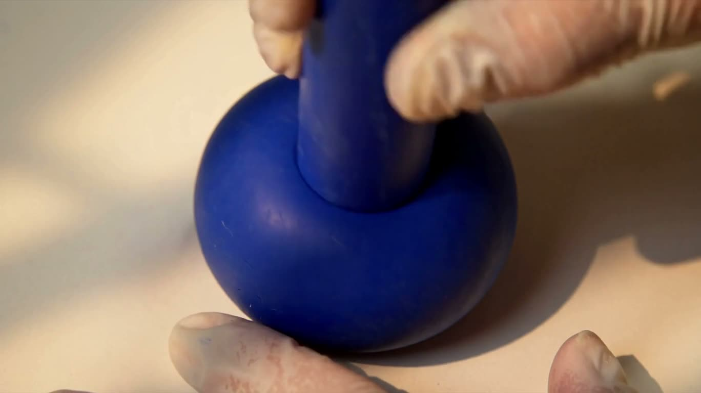 Blue Clay Sculpting — AI video creation