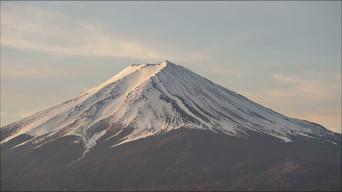 Mount Fuji in a Still Frame