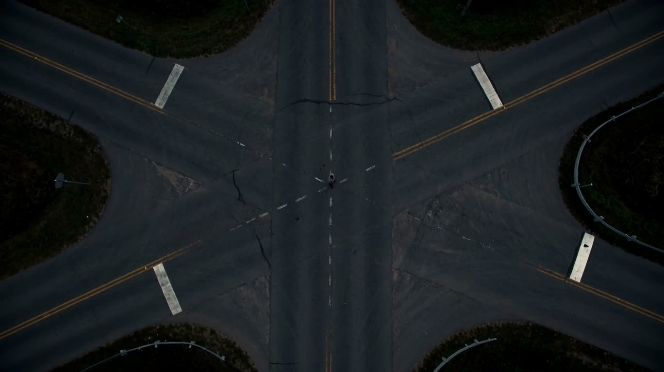 黄昏十字路口的抉择