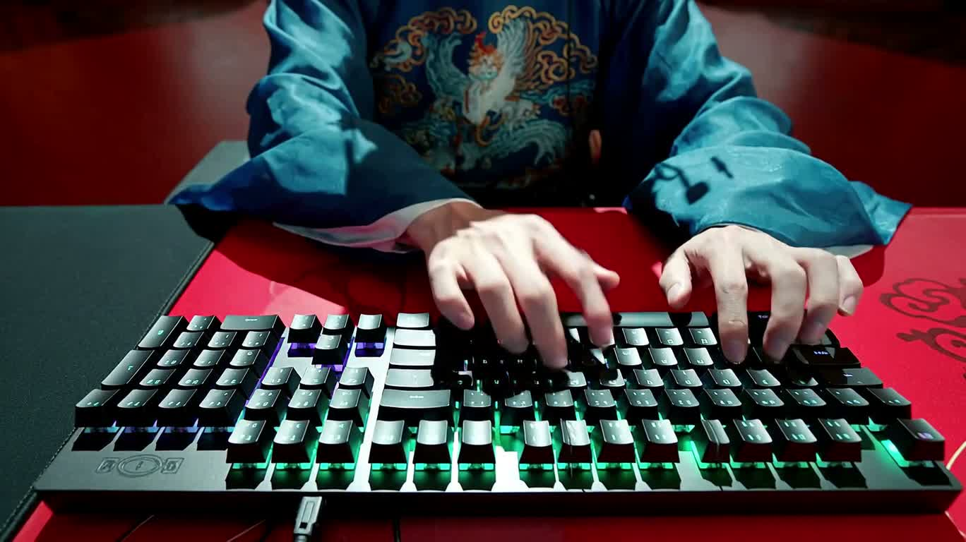Style Gala du Nouvel An : Duel e-sport de Tang Bohu