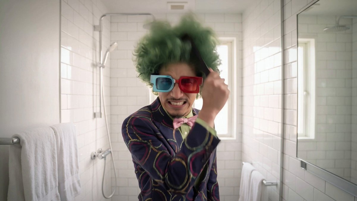 Fictional shampoo advertisement — AI video creation