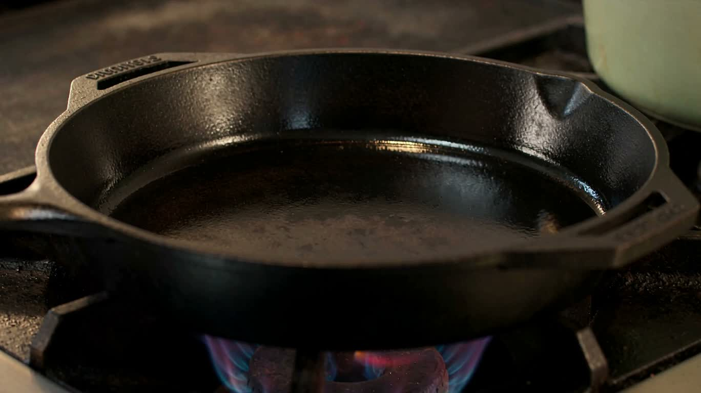 Leidenfrost Effect on a Cast Iron Pan — AI video creation