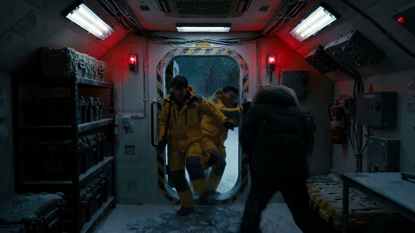 Terreur de la mutation à six doigts à la base antarctique